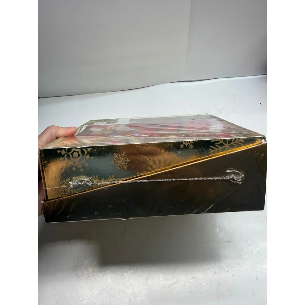 Hallmark Seasons Deluxe Boxed Christmas Cards 40 Count Santa Claus Gold Seals
